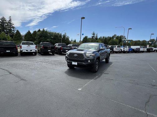 2022 Toyota Tacoma TRD Sport