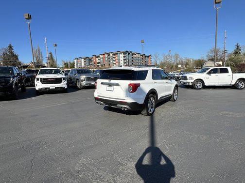 Star White Metallic Tri-Coat 2020 Ford Explorer Platinum