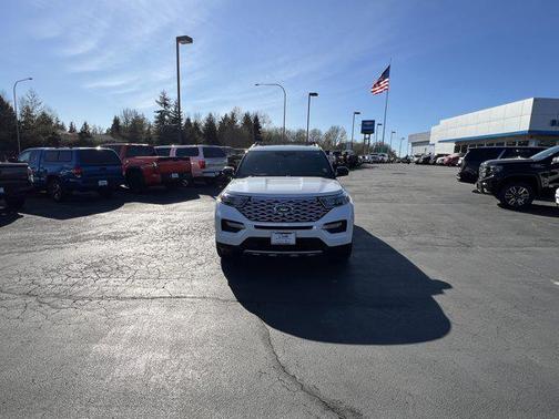 Star White Metallic Tri-Coat 2020 Ford Explorer Platinum