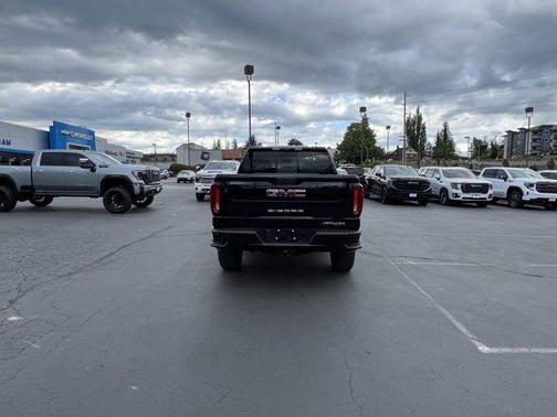 2025 GMC Sierra 1500 AT4X