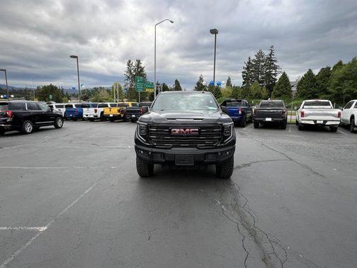 2025 GMC Sierra 1500 AT4X