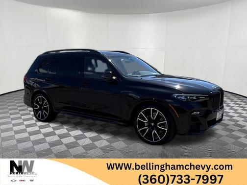 Black Sapphire Metallic 2022 BMW X7 xDrive40i