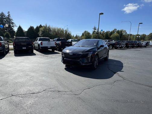 2025 Cadillac OPTIQ Sport 2 AWD