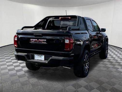 2025 GMC Canyon Base