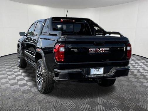 2025 GMC Canyon Base