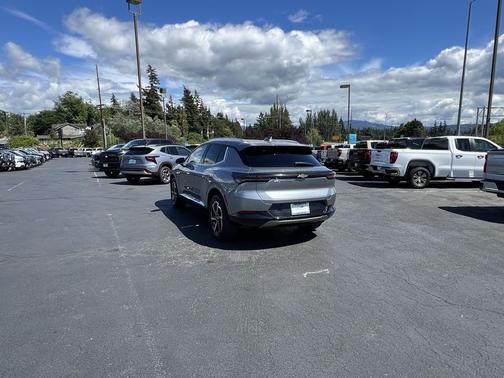 Sterling Gray Metallic 2024 Chevrolet Equinox EV 2LT