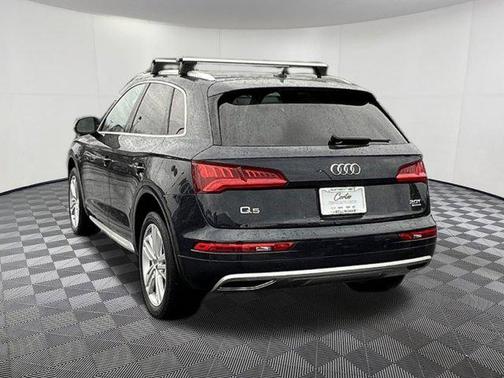 2018 Audi Q5 2.0T Premium Plus