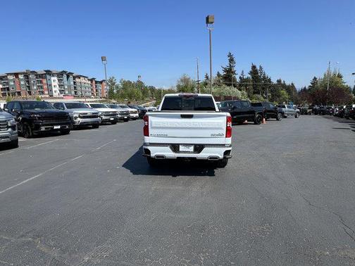 Polar White Tricoat 2026 Chevrolet Silverado 1500 High Country