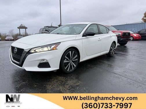 2022 Nissan Altima SR FWD