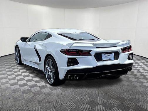 Arctic White 2023 Chevrolet Corvette Stingray w/3LT