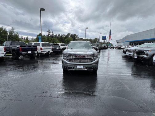 Sterling Metallic 2023 GMC Sierra 1500 Denali