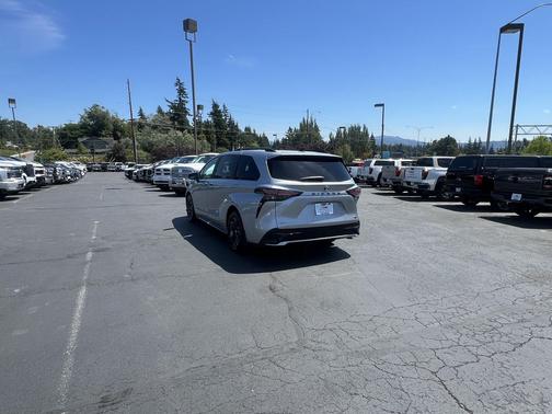 Celestial Silver Metallic 2025 Toyota Sienna XSE 7 Passenger