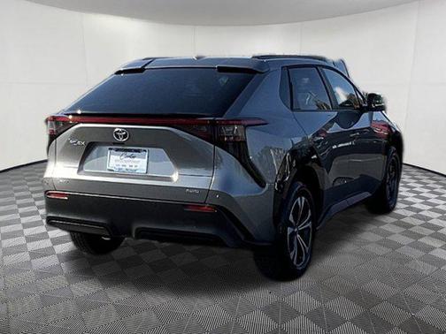 2024 Toyota bZ4X XLE