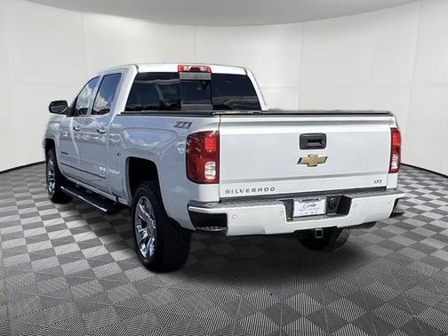 Iridescent Pearl Tricoat 2017 Chevrolet Silverado 1500 LTZ