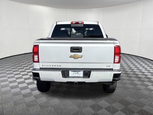 Iridescent Pearl Tricoat 2017 Chevrolet Silverado 1500 LTZ