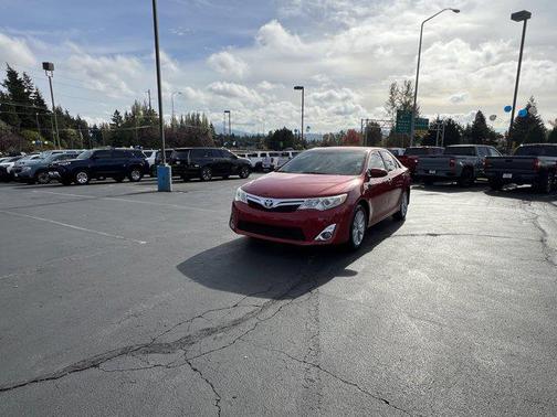 2012 Toyota Camry Hybrid XLE