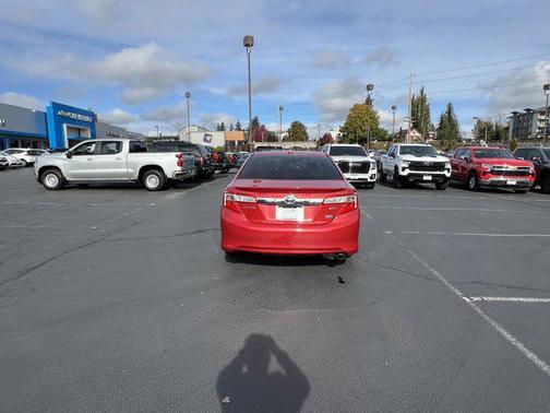 2012 Toyota Camry Hybrid XLE