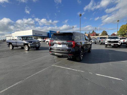 2026 GMC Yukon XL 4WD AT4 Ultimate