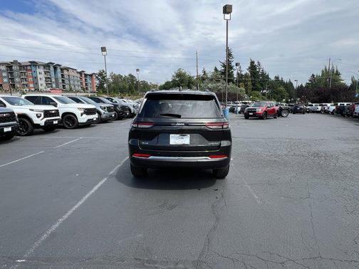 2023 Jeep Grand Cherokee Limited X