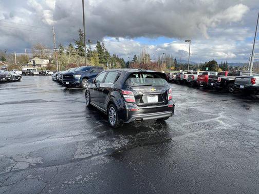 2017 Chevrolet Sonic LT