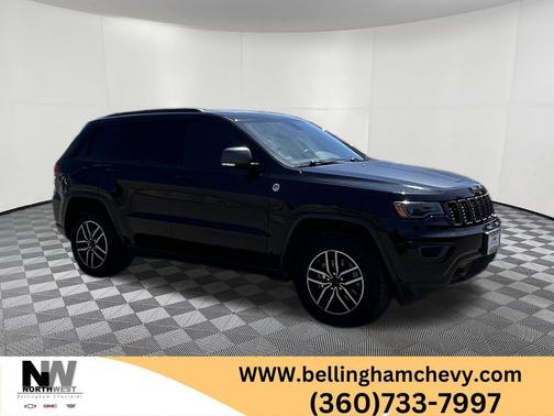 Diamond Black Crystal Pearlcoat 2021 Jeep Grand Cherokee Trailhawk