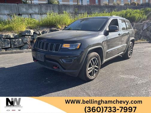 Diamond Black Crystal Pearlcoat 2021 Jeep Grand Cherokee Trailhawk