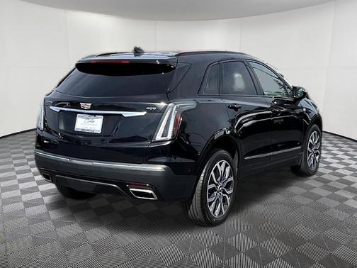 Black 2021 Cadillac XT5 Sport