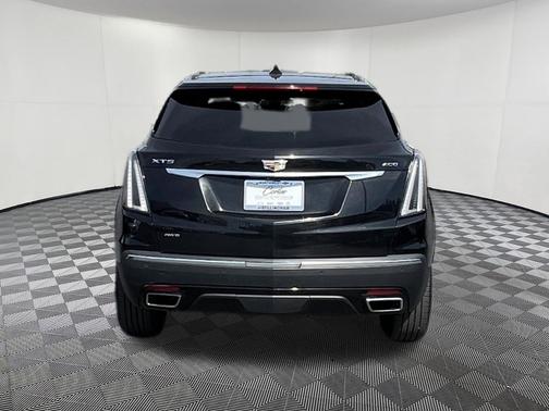 Black 2021 Cadillac XT5 Sport