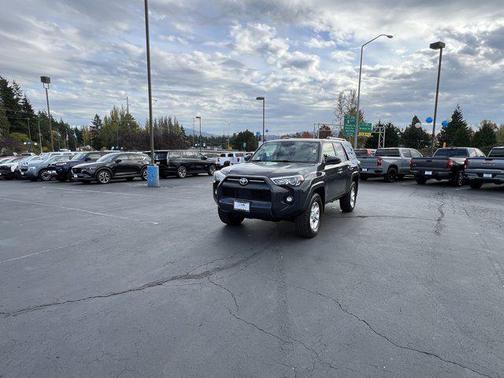 2024 Toyota 4Runner SR5