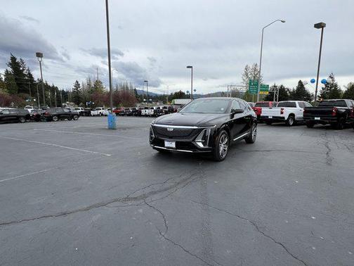 2025 Cadillac LYRIQ Luxury w/1SC