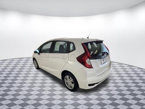 Photo 5 of 36 of 2019 Honda Fit LX