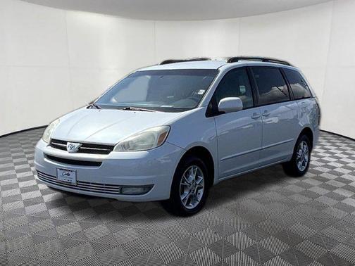 Natural White 2005 Toyota Sienna XLE