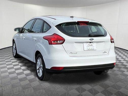 White 2015 Ford Focus SE