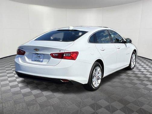 Summit White 2023 Chevrolet Malibu 1LT