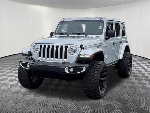 2023 Jeep Wrangler 4-Door Sahara