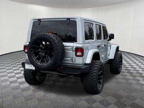 2023 Jeep Wrangler 4-Door Sahara