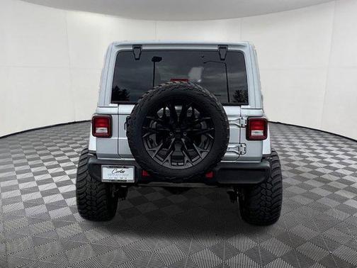 2023 Jeep Wrangler 4-Door Sahara