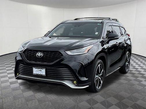 2022 Toyota Highlander XSE