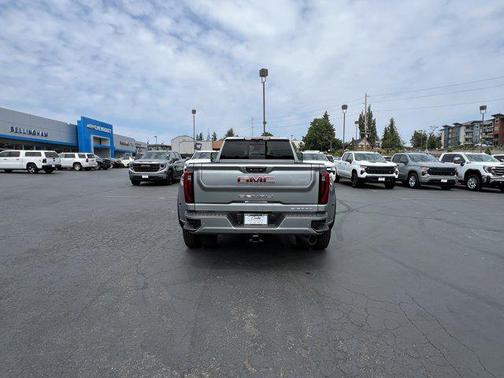 2025 GMC Sierra 3500 Denali