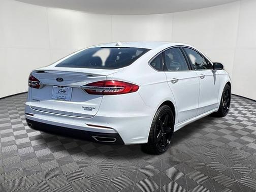 Oxford White 2019 Ford Fusion Titanium