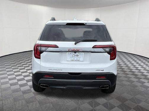 Summit White 2023 GMC Acadia AT4