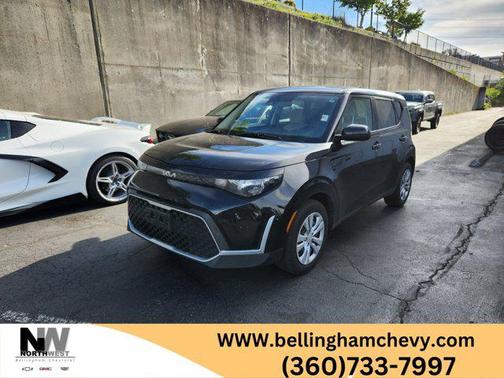 Fusion Black 2023 Kia Soul LX