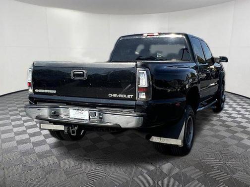 2004 Chevrolet Silverado 3500 LT Crew Cab