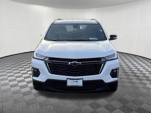 Summit White 2023 Chevrolet Traverse Premier