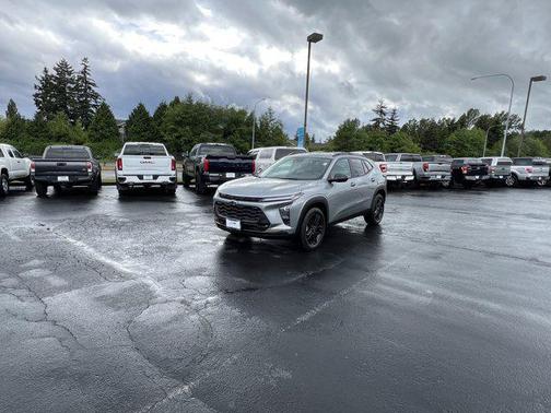 Sterling Gray Metallic 2025 Chevrolet Trax FWD ACTIV