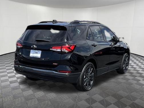 Mosaic Black Metallic 2023 Chevrolet Equinox AWD RS