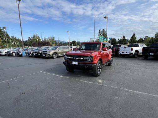 2024 Ford Bronco Outer Banks