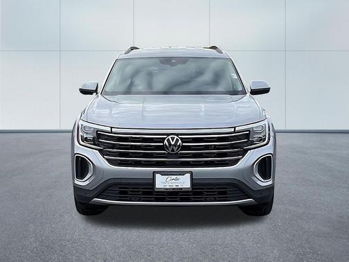 Silver Mist Metallic 2024 Volkswagen Atlas 2.0T SE w/Technology 4MOTION