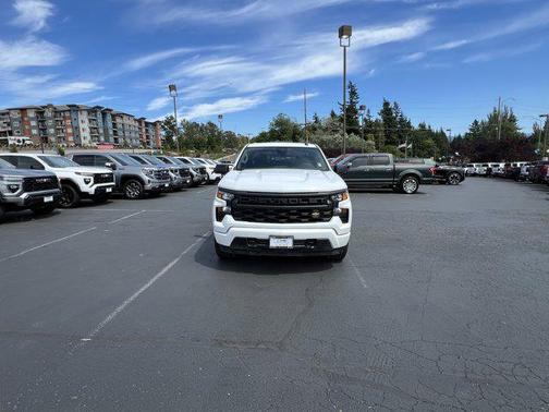 2025 Chevrolet Silverado 1500 Custom