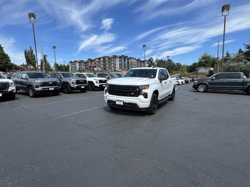 2025 Chevrolet Silverado 1500 Custom